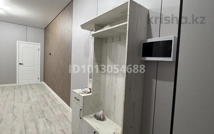 1-бөлмелі пәтер · 34 м² · 2/12 қабат, мкр Акбулак, Момышулы 100, бағасы: 200 000 ₸ в Алматы, Алатауский р-н — фото 2