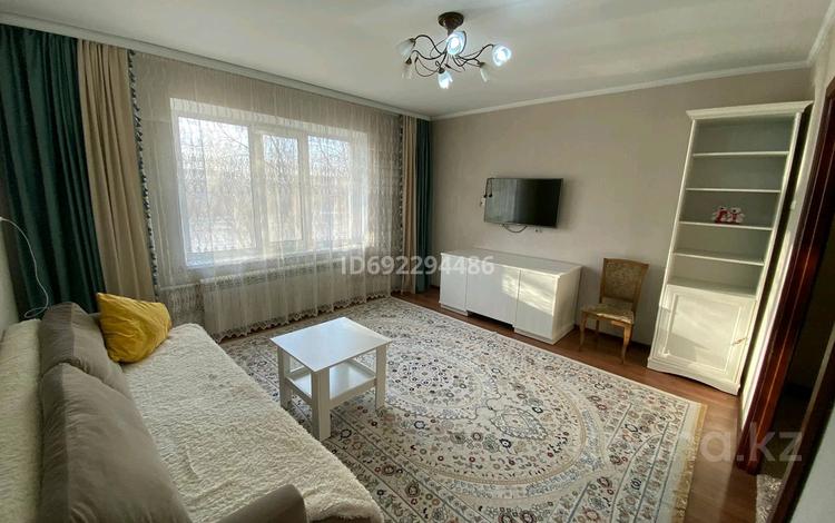 2-бөлмелі пәтер · 55 м² · 2/9 қабат, Иртышская 17 К — Район Океан по новой дороге, бағасы: 15 000 〒 в Семее — фото 2