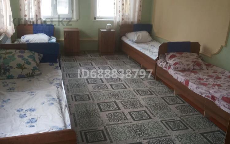 3-комнатная квартира · 80 м² · 2 этаж, С.Кожанов 77 — Рядом школа 15 на против цгб за 120 000 ₸ в Туркестане — фото 2