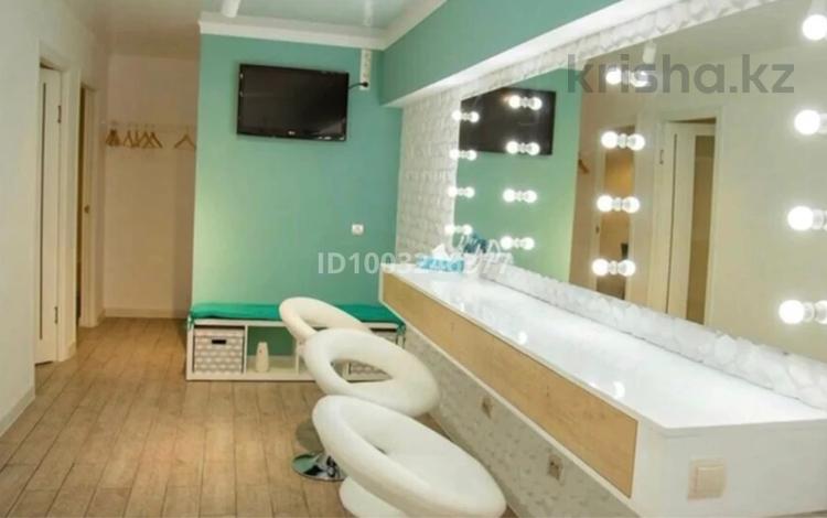 Сұлулық салондары · 55 м², бағасы: 14 млн ₸ в Атырау, мкр Сары Арка — фото 2