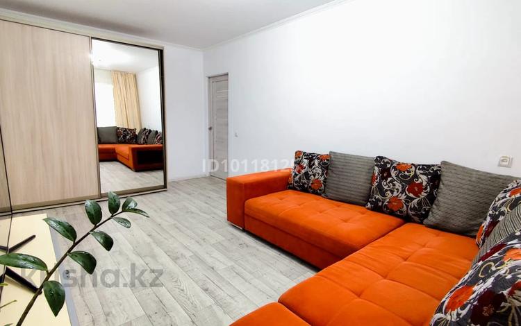 2-комнатная квартира · 57 м² · 2/5 этаж, мкр 8 273 за 150 000 ₸ в Актобе — фото 2