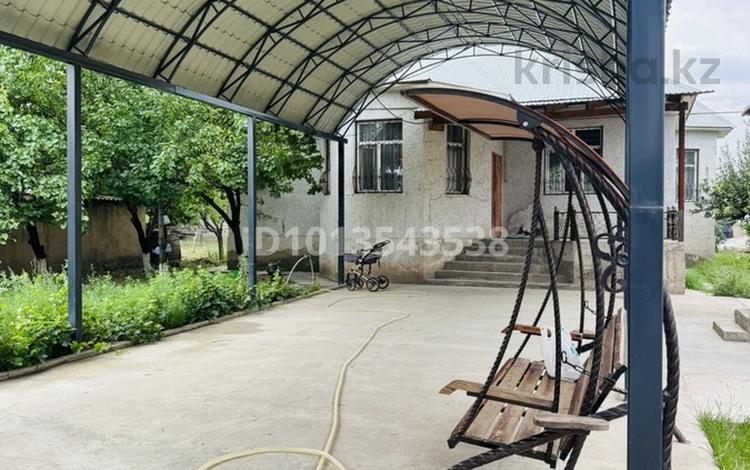 Жеке үй · 7 бөлме · 240 м² · 8000 жүзд., Самал-3 ш/а., Ойсыл баба 36 — 136 мектеп, 6 поликлиника, Шаңырақ тойханасы, Golden Hills мейрамханасы, Posuda Mir lux, Нәзік сауда орталығы, GRAMAD, DALA MOLL, Бала бақшалар 4-5 бар, бағасы: 61 млн ₸ в Шымкенте, Абайский р-н — фото 2