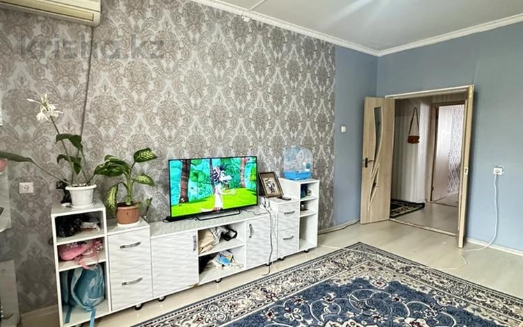 2-бөлмелі пәтер · 52 м² · 4/5 қабат, мкр Север 11 — Рыскулова Шаяхметова, бағасы: 20.5 млн ₸ в Шымкенте, Аль-Фарабийский р-н — фото 2