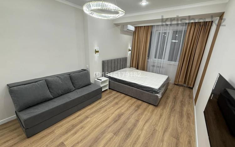 1-комнатная квартира · 40 м² · 7/13 этаж, Есенова 160/3 за 270 000 ₸ в Алматы, Жетысуский р-н — фото 4