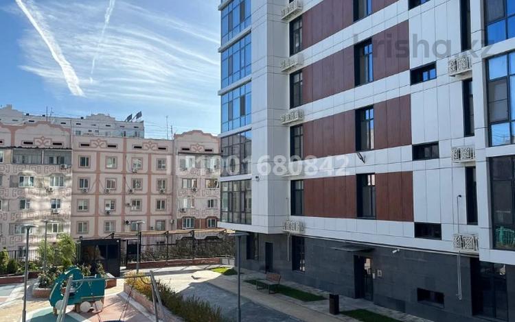 1-комнатная квартира · 56 м² · 2/10 этаж, мкр Сары Арка, Кулманова 35 за 300 000 ₸ в Атырау — фото 3