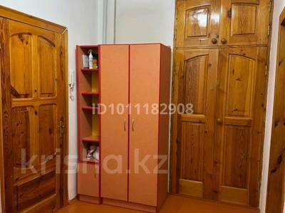 3-бөлмелі пәтер · 67 м² · 4/5 қабат, Ғ.Орманов 42 — Водоканал, штраф стоянка, бағасы: 24 млн ₸ в Шымкенте, Туран р-н