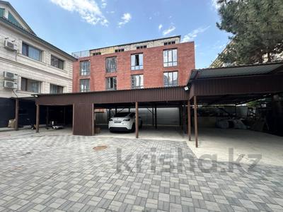 Отдельный дом · 5 комнат · 270 м² · 11 сот., Фонвинзина 30 за 700 млн ₸ в Алматы, Медеуский р-н