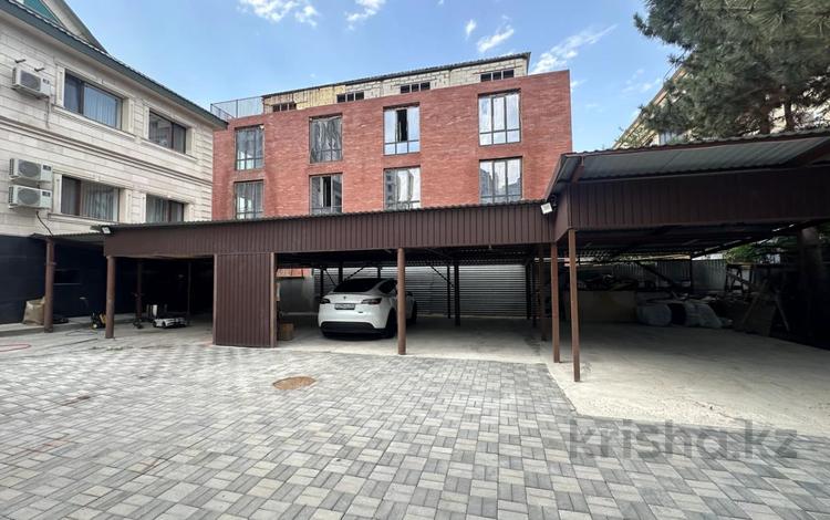 Отдельный дом · 5 комнат · 270 м² · 11 сот., Фонвинзина 30 за 700 млн ₸ в Алматы, Медеуский р-н — фото 16