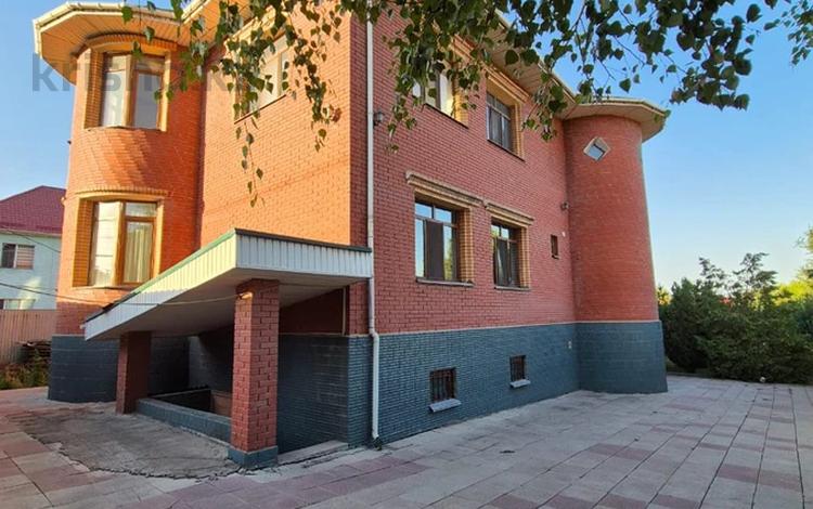 Отдельный дом · 10 комнат · 370 м² · 12 сот., Алмалыбак — Киз за 72 млн 〒 в Каскелене — фото 3