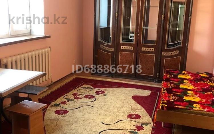 3-комнатный дом помесячно, 85 м², Тулкибас 53