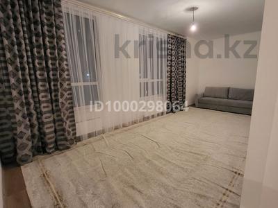 Аренда квартир в Астане: 3-комнатная квартира · 80 м² · 10/12 этаж · помесячно, Жубан Молдагалиев 3 — Айтматова за 250 000 〒 3-комнатная квартира · 80 м² · 10/12 этаж · помесячно, Жубан Молдагалиев 3 — Айтматова за 250 000 〒 в Астане, Нура р-н