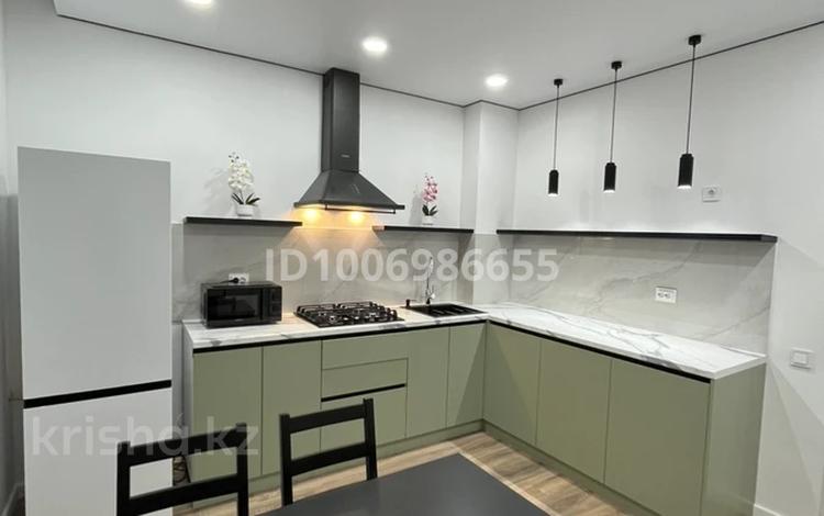 1-комнатная квартира · 45 м² · 2/9 этаж, мкр Нурсая, Абулхайр-хана 69/4, 69/5 за 300 000 ₸ в Атырау — фото 11