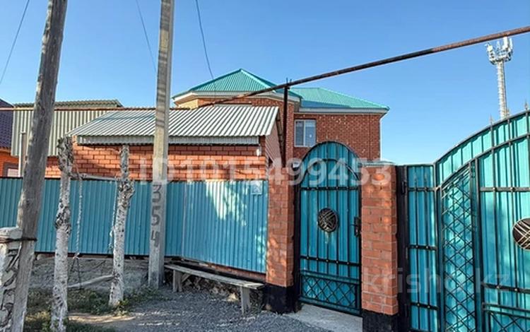 Жеке үй · 8 бөлме · 240 м² · 12 жүзд., Қалқаман Мамыр 28 — Находится на улице за школой, бағасы: 47 млн ₸ в Актобе, жилой массив Рауан — фото 2