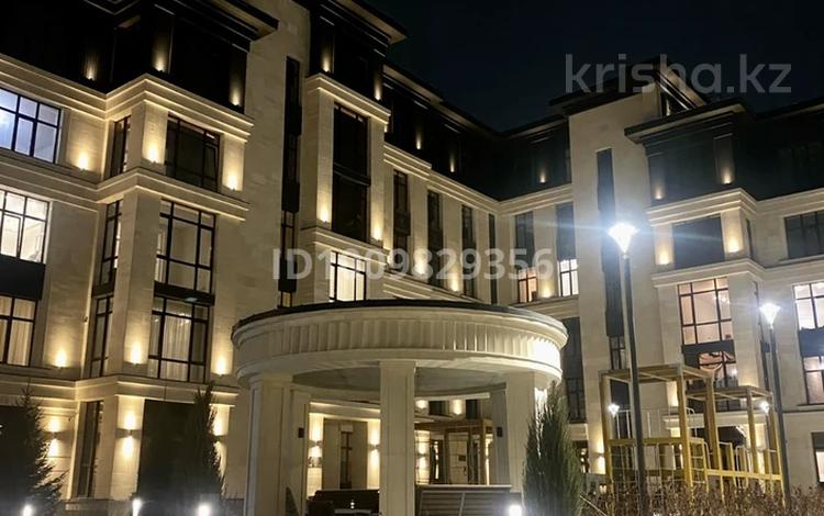 2-бөлмелі пәтер · 52 м² · 1/1 қабат, мкр Михайловка , Аманжолова 100, бағасы: 50 млн ₸ в Караганде, Казыбек би р-н — фото 2