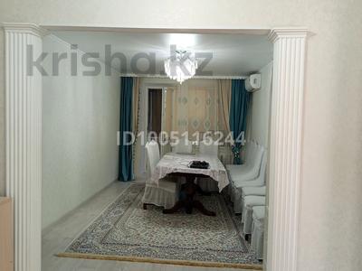 4-комнатная квартира · 89.9 м² · 4/5 этаж, мкр 4 — 24 школа за 33 млн 〒 в Уральске