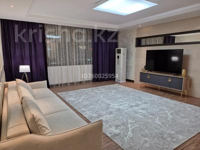 4-комнатная квартира · 150 м² · 13/25 этаж · помесячно, Пр. Кошкарбаева 8 — Пр. Тәуелсіздік за 800 000 〒 в Астане, Алматы р-н