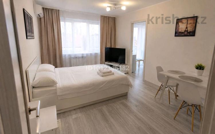 1-комнатная квартира · 48 м² · 3/5 этаж, мкр Самал-2 за 16 000 ₸ в Алматы, Медеуский р-н — фото 6