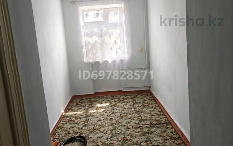 3-комнатная квартира · 60 м² · 4/4 этаж, Ниеткалиева — Мед колледж за 18 млн ₸ в Таразе — фото 2