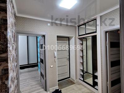 4-комнатная квартира · 70 м² · 2/3 этаж, 4-й микрорайон, 4-й микрорайон 14В — Тойхана асем-ай, опорный пункт полиции за 250 000 〒 в Шымкенте, Туран р-н