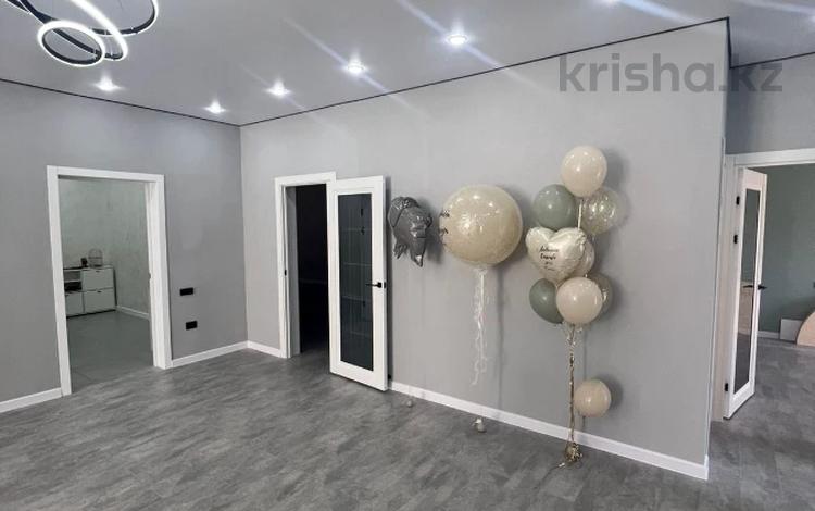 Отдельный дом · 6 комнат · 230 м² · 10 сот., Егинде 60 за 58 млн 〒 в Актобе, жилой массив Жанаконыс — фото 2