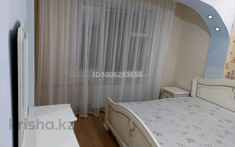 2-бөлмелі пәтер · 64.5 м² · 4/5 қабат, мкр Нурсая-3, Рысбай кабдиев 40 — Apec колледж жанында, бағасы: 20 млн ₸ в Атырау — фото 2