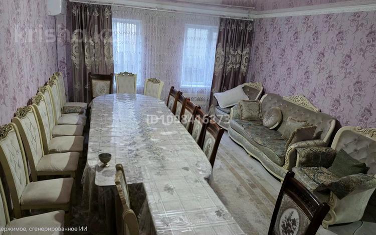 Отдельный дом · 7 комнат · 160 м² · 6 сот., 2-й переулок Алатауская 16 — Толчок за 32 млн 〒 в Таразе — фото 2