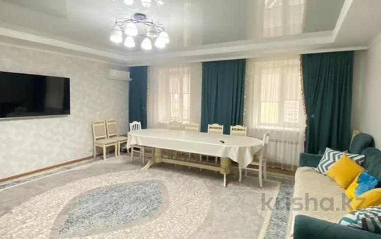 4-комнатная квартира, 185 м², 8/10 этаж, Абилкайыр хана