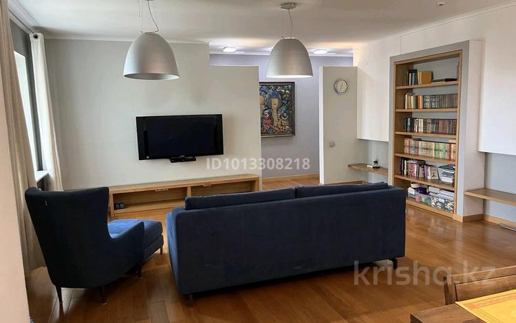 4-бөлмелі пәтер · 140 м² · 11/21 қабат, Кабанбай батыра 87, бағасы: 225 млн ₸ в Алматы, Алмалинский р-н — фото 2
