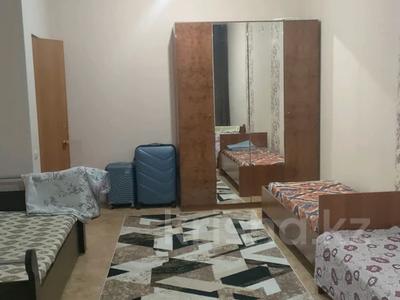 3 комнаты · 100 м², Ул.Акмешит 11 — Керей Жәнібек хандар за 50 000 〒 в Астане, Есильский р-н