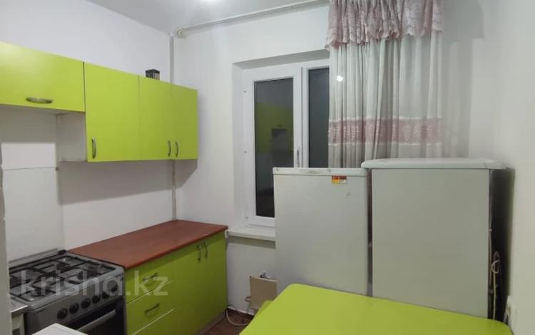 3-комнатная квартира, 58 м², 2/5 этаж помесячно, Жастар за 100 000 〒 в Талдыкоргане, мкр Жастар — фото 2