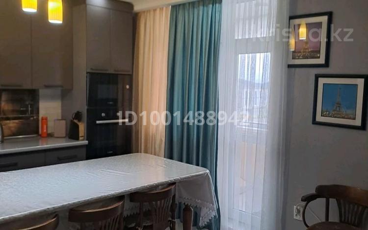 3-комнатная квартира · 76 м² · 3/5 этаж, Арай 2 7 — массив Арай 2 за 31 млн 〒 в Таразе — фото 2