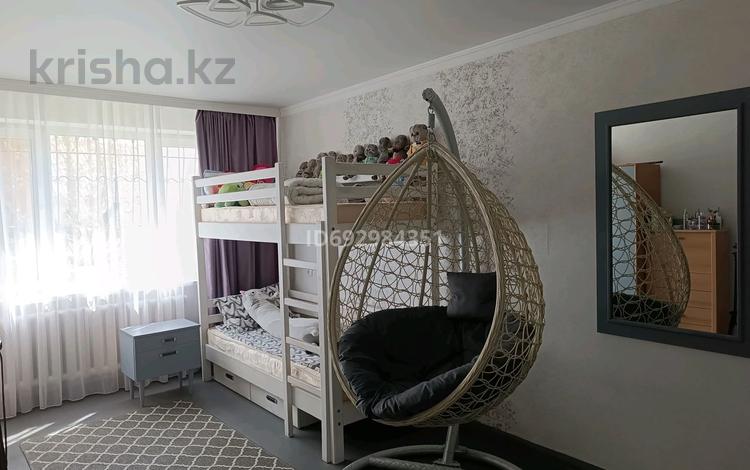 3-бөлмелі пәтер · 61.8 м² · 1/5 қабат, мкр Новый Город, Нуркена Абдирова 17, бағасы: 23 млн ₸ в Караганде, Казыбек би р-н — фото 3
