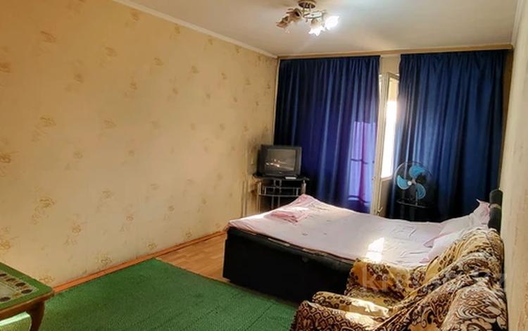 1-комнатная квартира · 36 м² · 5/5 этаж, 8 мкр 12 за 10 млн 〒 в Шымкенте, Аль-Фарабийский р-н — фото 2