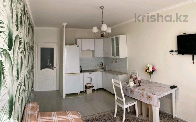 1-комнатная квартира · 42 м² · 7/13 этаж, Утеген батыра 17б за 15 000 ₸ в Алматы, Ауэзовский р-н — фото 2