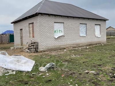 Отдельный дом · 3 комнаты · 80 м² · 8 сот., Старый город, Мясокомбинат 3/2 за 5.8 млн 〒 в Актобе