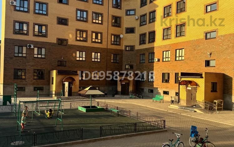 4-комнатная квартира · 110 м² · 1/5 этаж, Жуманиязова 91 за 50 млн ₸ в Уральске — фото 8
