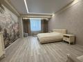 3-бөлмелі пәтер · 141 м² · 4/9 қабат, Аманжолова 110, бағасы: 98 млн ₸ в Уральске — фото 18