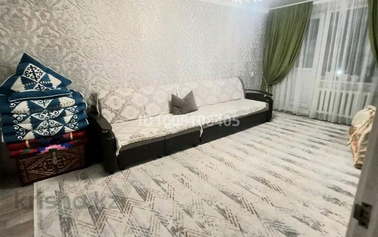 3-комнатная квартира · 64 м² · 4/5 этаж, 4мкр 2 дом — Напротив городского АКИМАТА за 10.9 млн ₸ в Жанатасе — фото 36