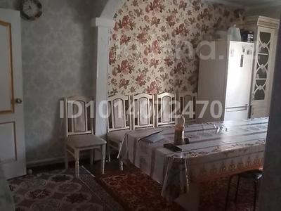 Часть дома · 3 комнаты · 50 м² · 5 сот., мкр Омега, Вагонная 12 — 26 школа за 17 млн ₸ в Уральске