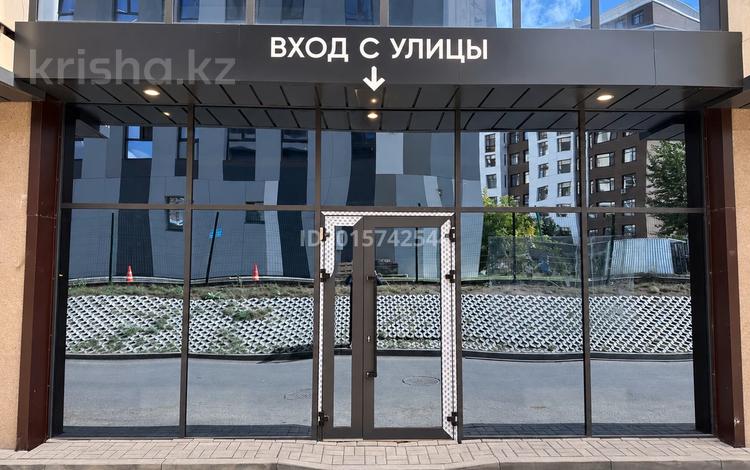 Свободное назначение, офисы, магазины и бутики, общепит, салоны красоты, фитнес и спорт, медцентры и аптеки, образование, развлечения, кабинеты и рабочие места, студии · 106 м² за 700 000 ₸ в Астане, Есильский р-н — фото 3