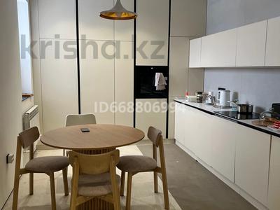 Жеке үй · 5 бөлме · 260 м² · 10 сот., Момышулы 32А — Республики, бағасы: 75 млн 〒 в Косшы