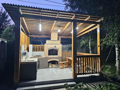 Дом · 2 комнаты · 120 м², Локомотивное депо-3 2 — Кирпичный за 70 000 ₸ в Актобе, жилой массив Кирпичный