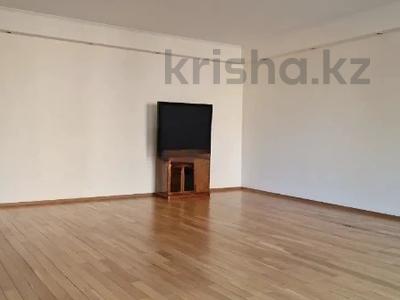 3-бөлмелі пәтер, 112 м², 3/5 қабат, Розыбакиева — Курмангазы, бағасы: 70 млн 〒 в Алматы, Алмалинский р-н