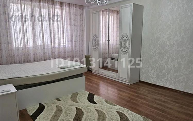 1-комнатная квартира · 45 м² · 2/5 этаж, 17-й мкр 76 за 150 000 ₸ в Актау — фото 2