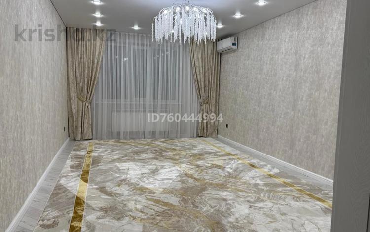 3-комнатная квартира · 97.8 м² · 4/5 этаж, Ул. Желтоксан 1/6 корпус-6 1/6 за 38 млн ₸ в Уральске — фото 3