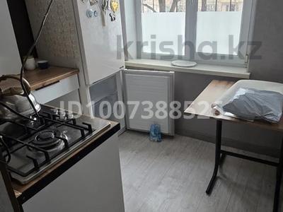 2-бөлмелі пәтер · 44 м² · 2/5 қабат, Қарасу ш/а. 10 — Где односторонка, бағасы: 12 млн ₸ в Таразе, мкр Карасу