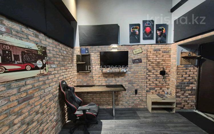 1-бөлмелі пәтер · 32 м² · 1/18 қабат, Гагарина — Абая, бағасы: 13 900 ₸ в Алматы, Бостандыкский р-н — фото 10