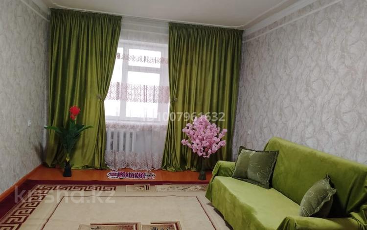 3-комнатная квартира · 80 м² · 4/4 этаж, Казыбек би 110 110 за 140 000 〒 в Таразе — фото 2