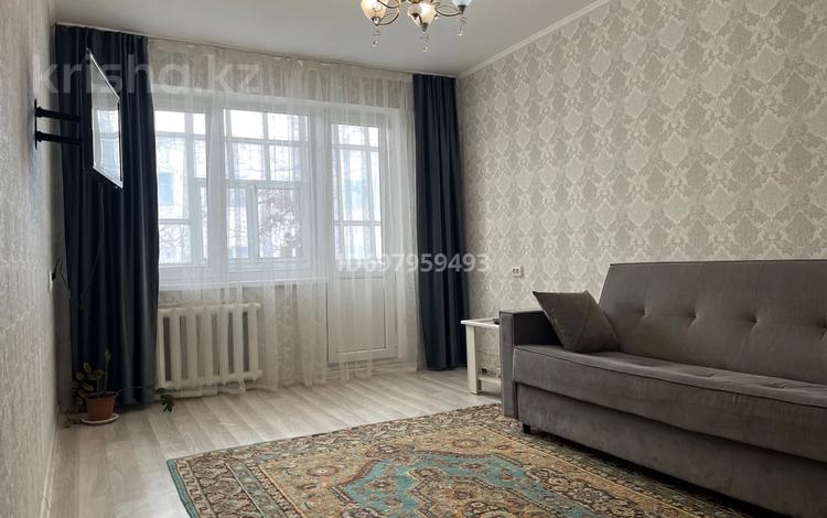 2-комнатная квартира · 44 м² · 2/5 этаж, Мухита 134 за 11 000 ₸ в Уральске, мкр Школьник — фото 9