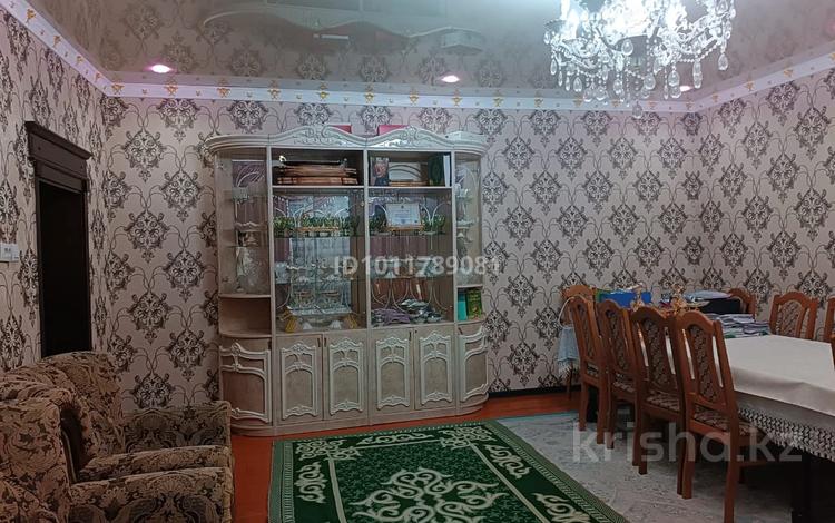 Отдельный дом · 6 комнат · 110 м² · 6 сот., Бала бүргем 44а — Возле школы N10 Д.Қонаева за 15 млн ₸ в Кентау — фото 2